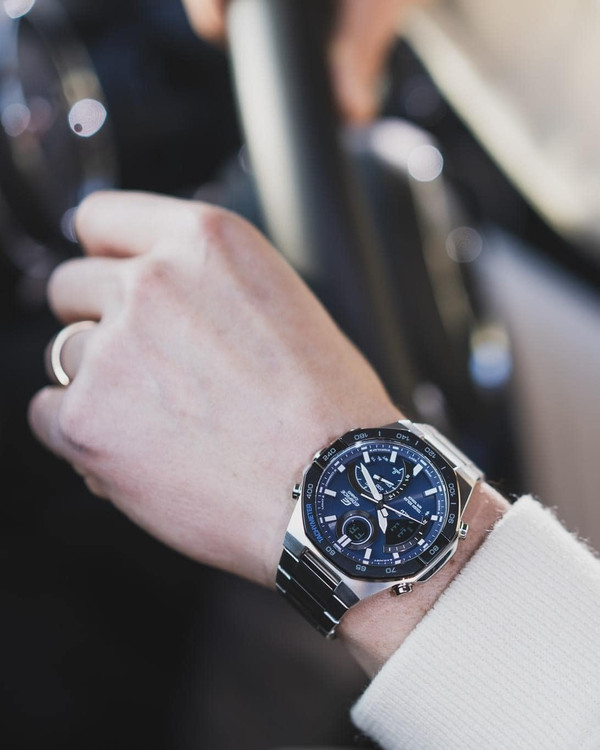 ساعت مچی مردانه EDIFICE مدل CASIO-ECB-950DB-2ADF